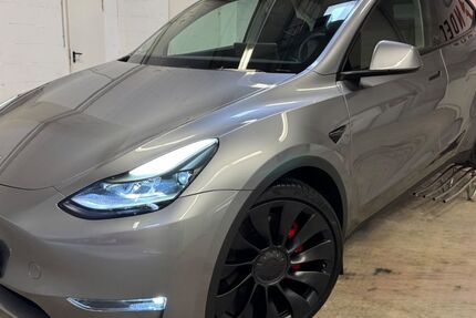Tesla Model Y 40.879 km 41.500 &euro; Holzgerlingen 71088
