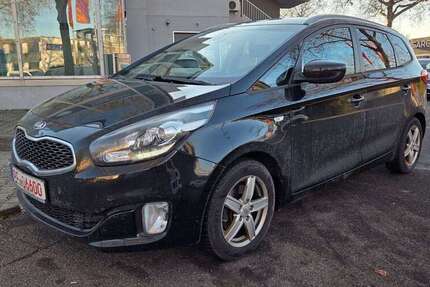 Kia Carens 90.000 km 9.989 &euro; Pforzheim 75179