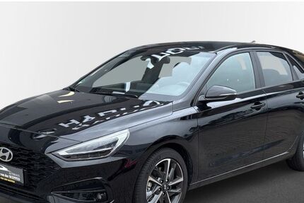 Hyundai i30 1.999 km 23.990 € Waiblingen 71332