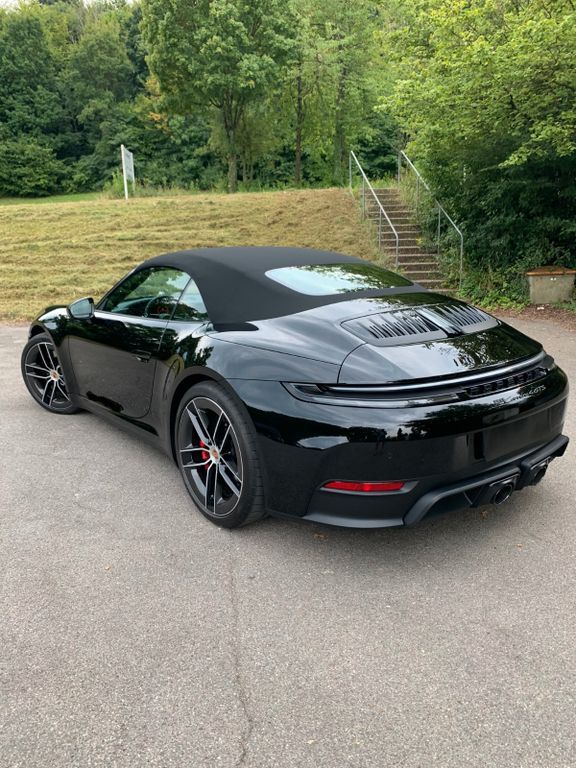 Porsche 992 9.200 km 195.400 € Schömberg 75328
