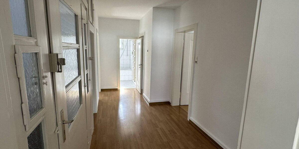 Etagenwohnung Stuttgart Botnang - 4 Zimmer, 110 m&sup2;, 1.590&euro; | Angebot:26511677