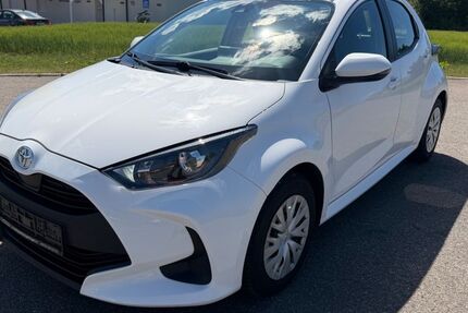 Toyota Yaris 136.000 km 9.890 &euro; Holzgerlingen 71088