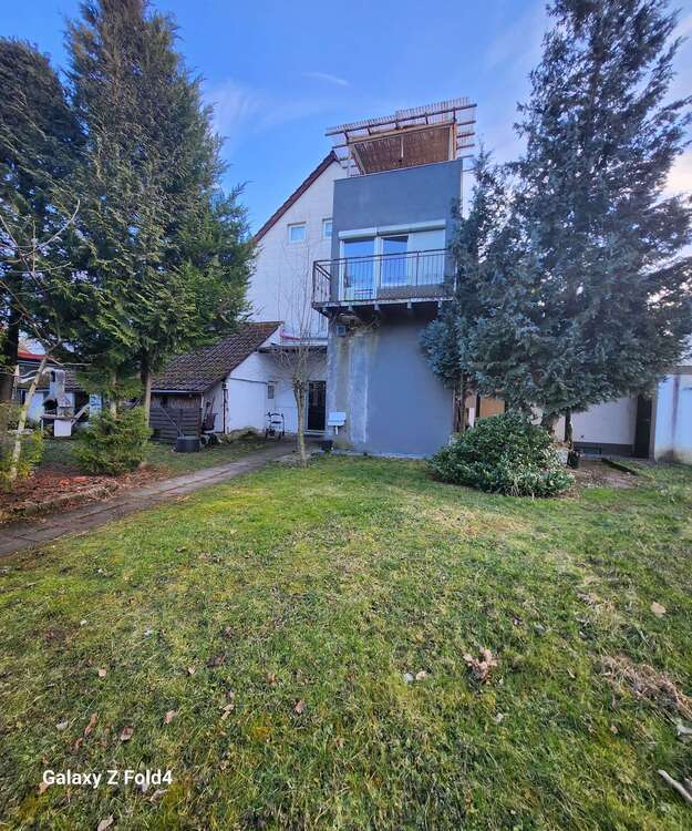 Haus zum Kaufen in Nürtingen 689.000 € 220 m²