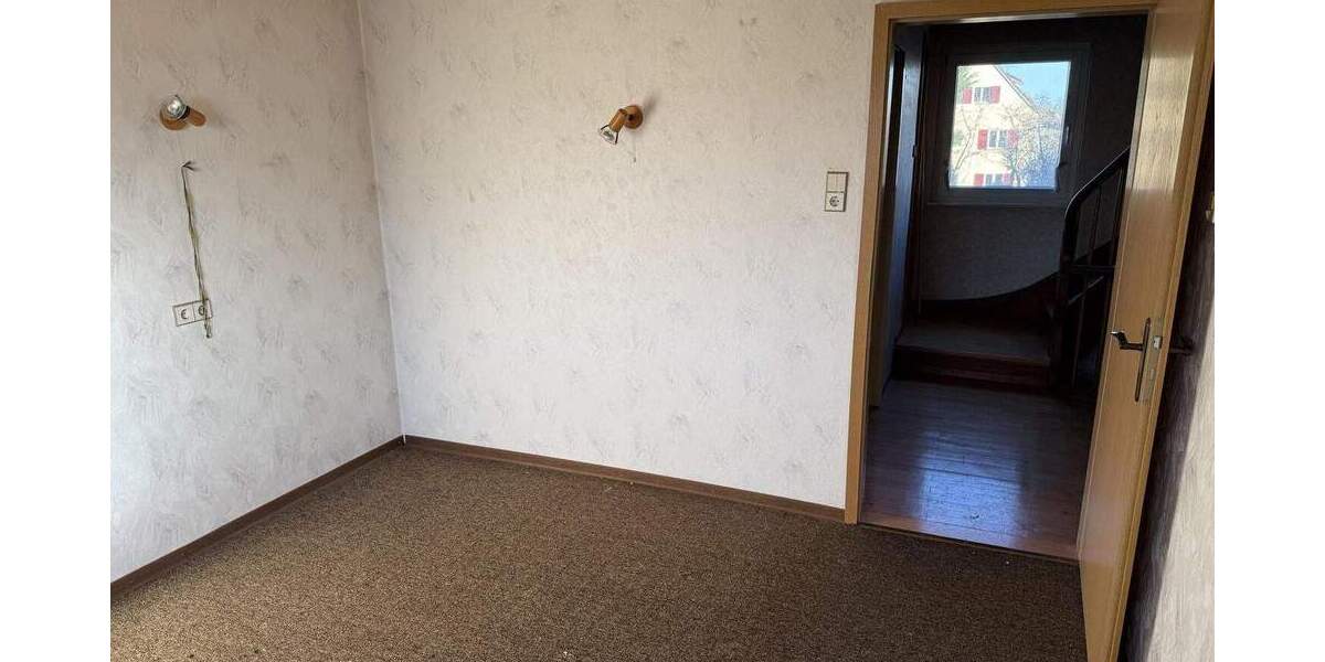 Einfamilienhaus Korntal-Münchingen Korntal - 6 Zimmer, 143 m&sup2;, 599.000&euro; | Angebot:24623503