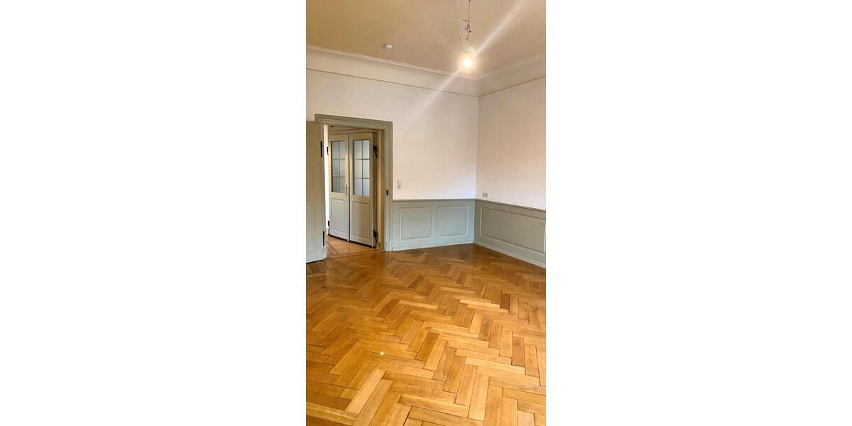 Etagenwohnung Ludwigsburg - 3 Zimmer, 125 m&sup2;, 1.390&euro; | Angebot:26261285