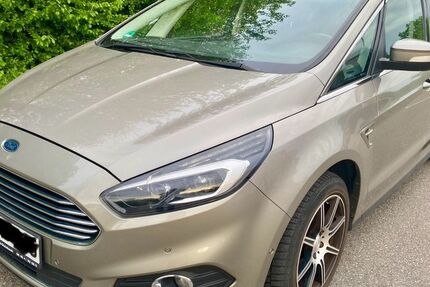 Ford S-Max 190.000 km 12.900 € Remseck 71686