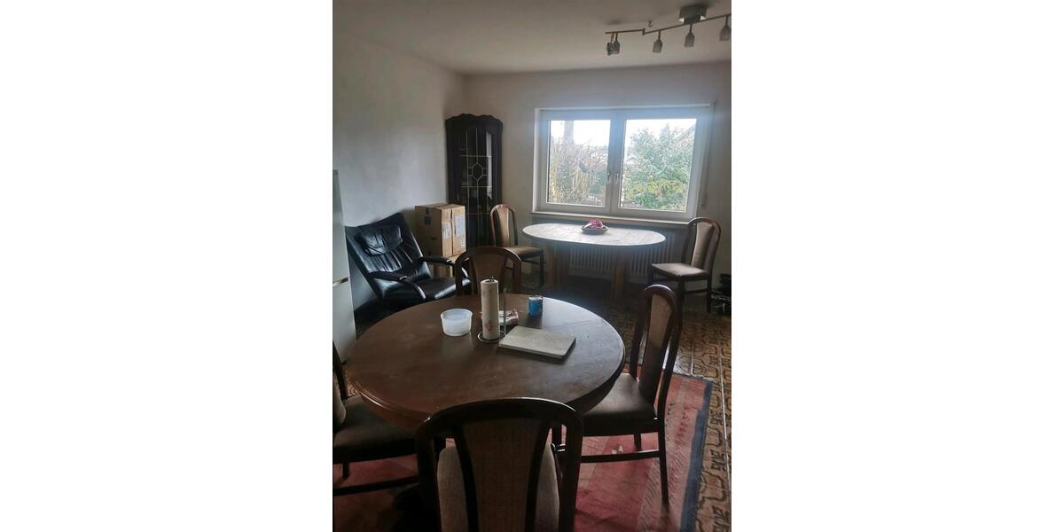 Erdgeschoßwohnung Rottenburg am Neckar - 4 Zimmer, 120 m&sup2;, 350&euro; | Angebot:26223917