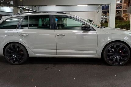 Skoda Octavia 194.000 km 12.750 &euro; Esslingen am Neckar 73733