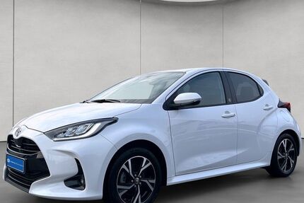 Toyota Yaris 11.860 km 21.980 &euro; Esslingen 73730