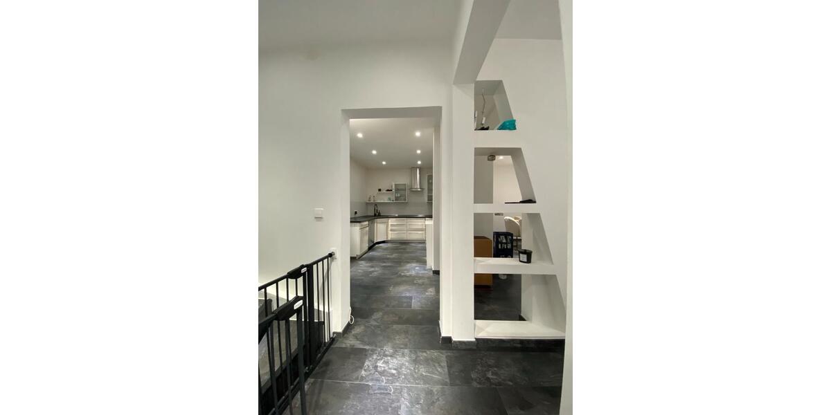 Doppelhaushälfte Calw - 7 Zimmer, 150 m&sup2;, 375.000&euro; | Angebot:25805337