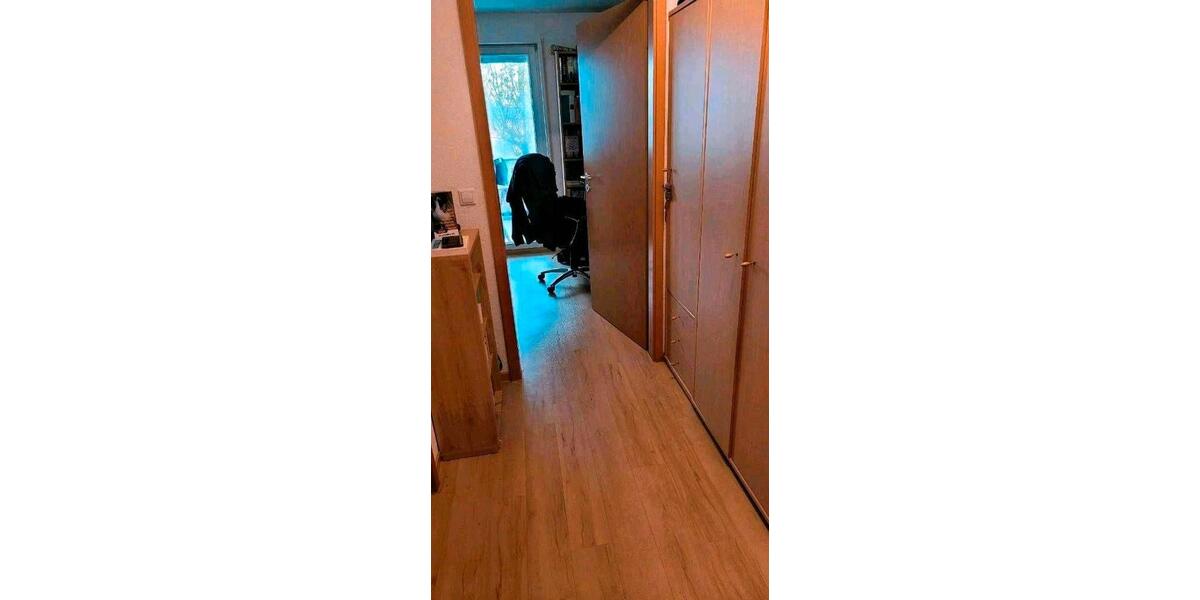 Etagenwohnung Stuttgart Bad Cannstatt - 3 Zimmer, 79 m&sup2;, 1.100&euro; | Angebot:25973951