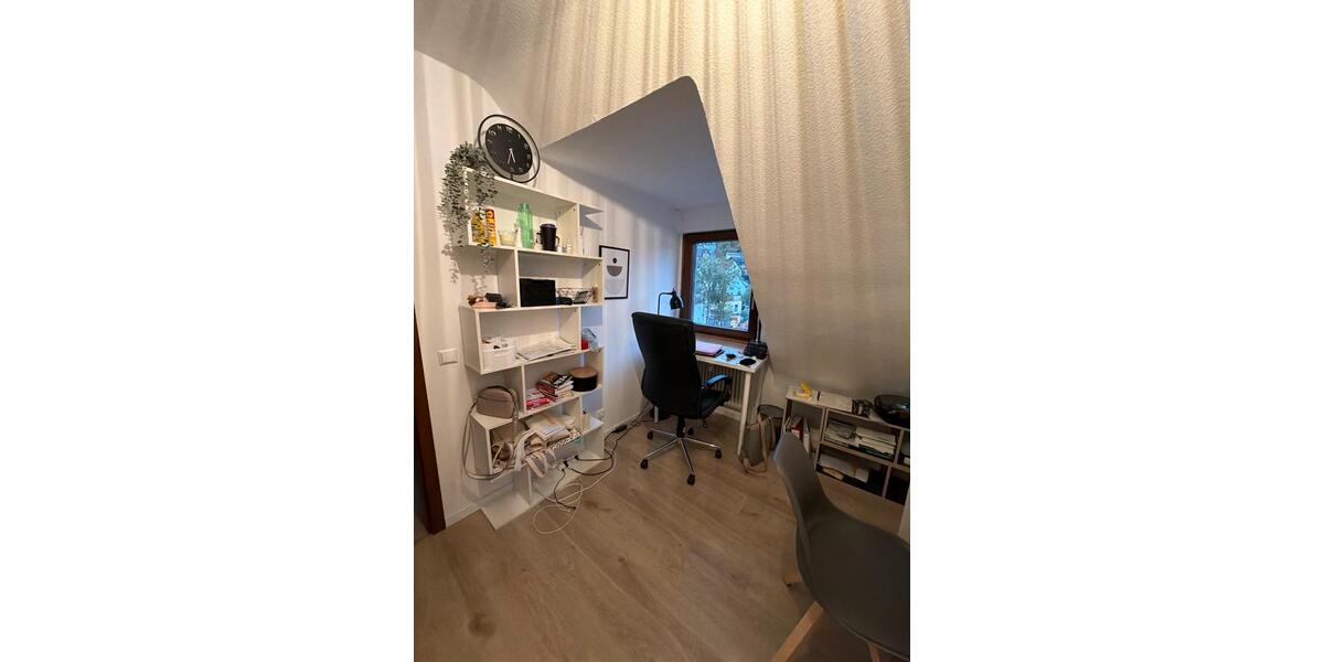 Dachgeschoßwohnung Tübingen Lustnau - 2 Zimmer, 40 m&sup2;, 1.180&euro; | Angebot:27611655