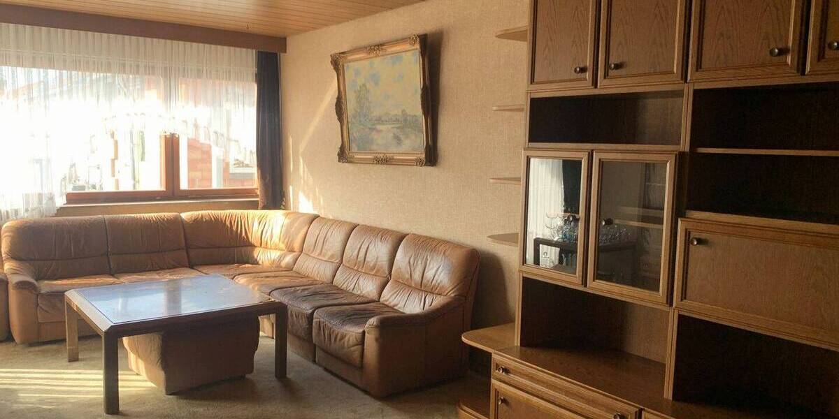 Etagenwohnung Schönaich - 4 Zimmer, 132 m&sup2;, 1.350&euro; | Angebot:26826641