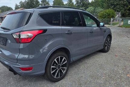 Ford Kuga 72.800 km 14.700 &euro; Pforzheim 75179
