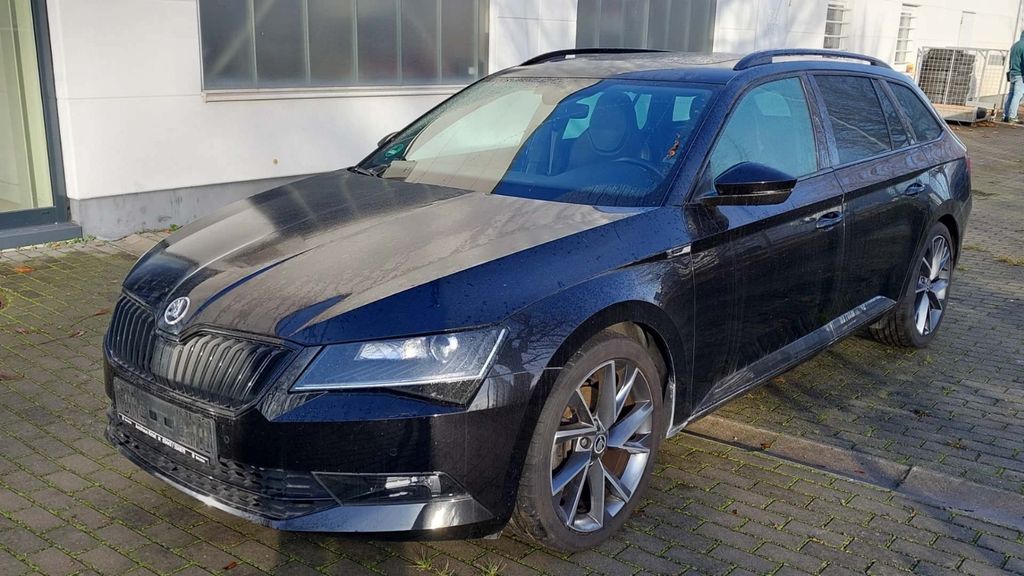 Skoda Superb 123.000 km 22.999 € Sindelfingen 71069