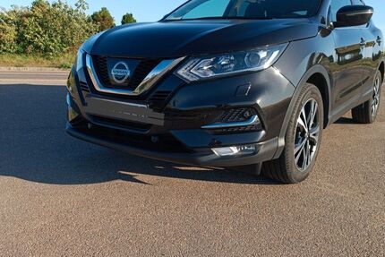 Nissan Qashqai 65.900 km 12.999 € Möglingen 71696