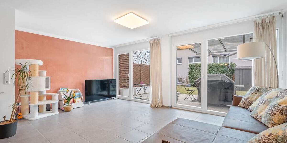 Modernes Reihenmittelhaus mit Garten in Stammheim - Reihenmittelhaus Stuttgart Neuwirtshaus | Angebot:27455504