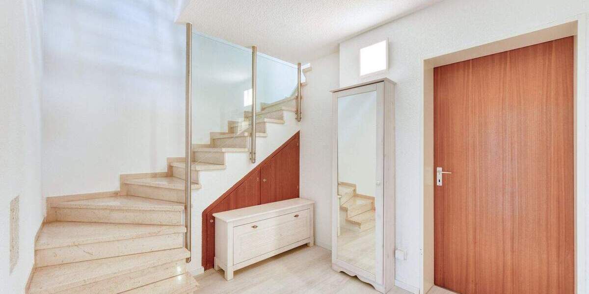 Reihenmittelhaus Gerlingen - 4 Zimmer, 156 m&sup2;, 890.000&euro; | Angebot:24498288