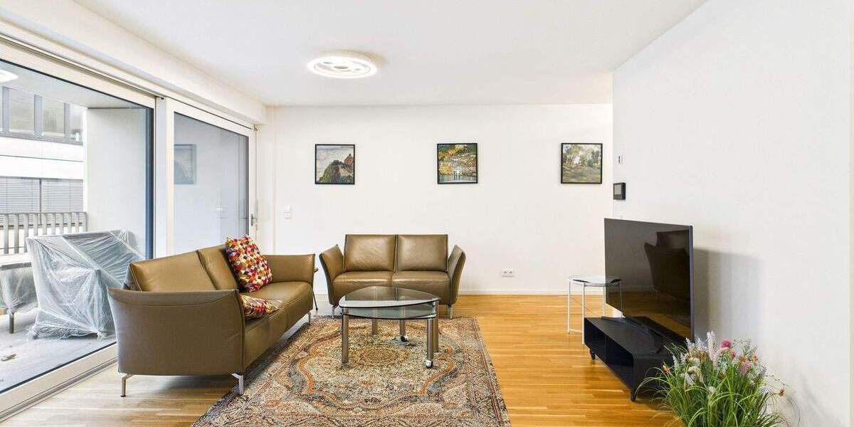 Etagenwohnung Stuttgart Feuerbach - 3 Zimmer, 94 m&sup2;, 2.020&euro; | Angebot:24683701