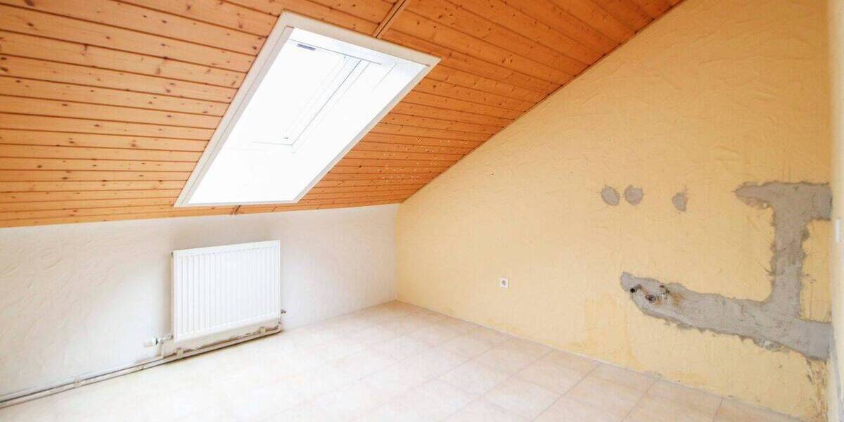 Reihenmittelhaus Stuttgart Steckfeld - 9 Zimmer, 208 m&sup2;, 765.000&euro; | Angebot:26673990