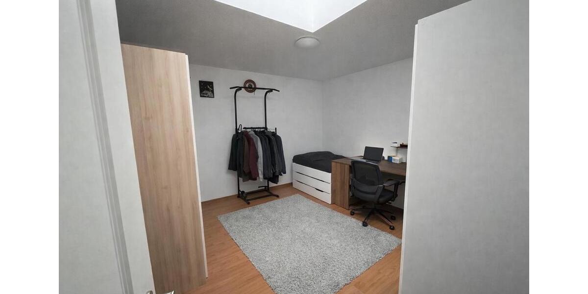 Erdgeschoßwohnung Holzgerlingen - 2.5 Zimmer, 70 m&sup2;, 870&euro; | Angebot:24638416