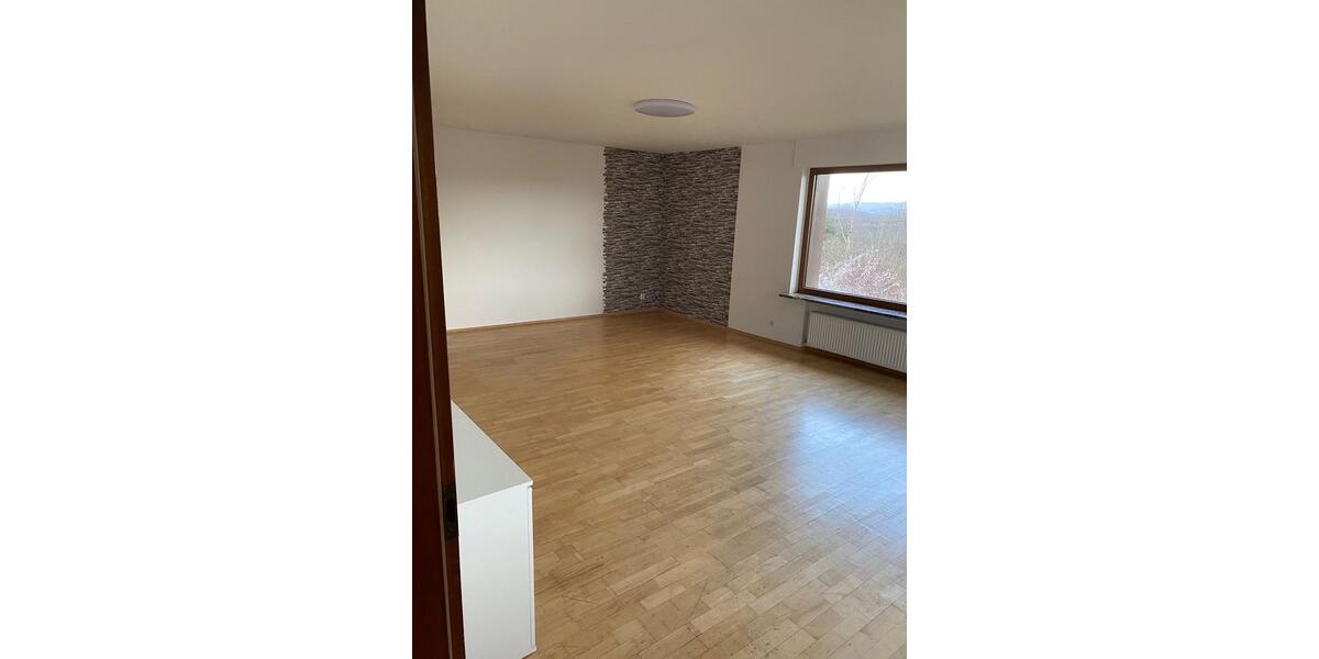 Villa Tübingen Derendingen - 4 Zimmer, 125 m&sup2;, 1.500&euro; | Angebot:25988485