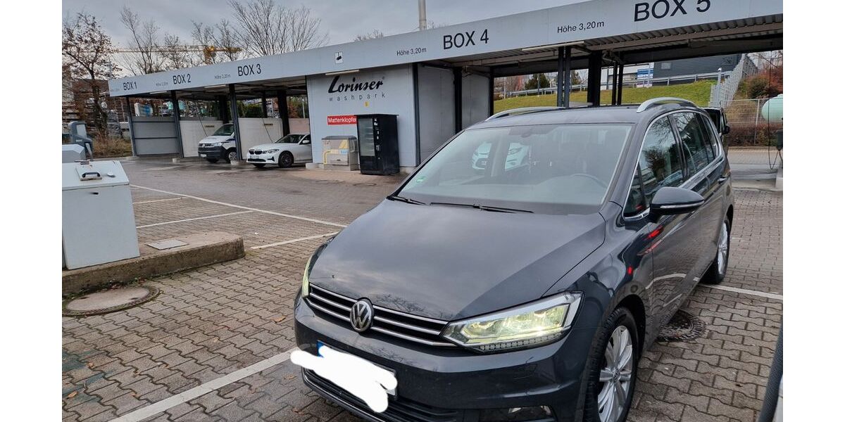 VW Touran 142.000 km 19.500 &euro; Waiblingen 71332