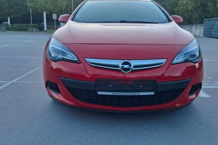 Opel Astra 83.000 km 9.950 &euro; stuttgart 70469
