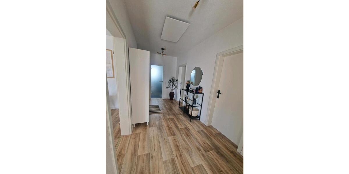 Etagenwohnung Schwieberdingen - 3 Zimmer, 81 m&sup2;, 266.000&euro; | Angebot:25649855