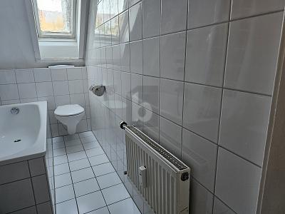 GROßZÜGIGES WOHNEN IM WESTEN