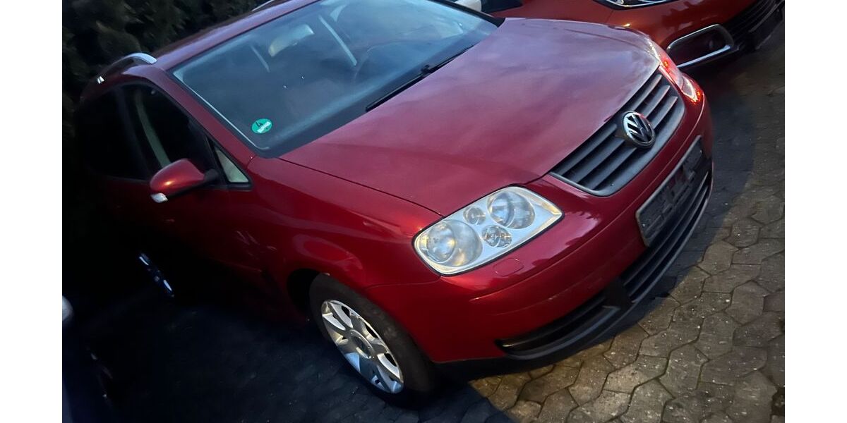 VW Touran 280.000 km 1.450 &euro; Herrenberg 71083