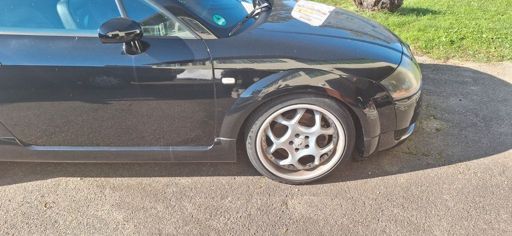 Audi TT 305.000 km 1.800 € Eutingen- Göttelfingen 72184