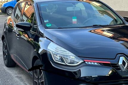 Renault Clio 79.000 km 7.300 &euro; Esslingen Am Neckar 73734