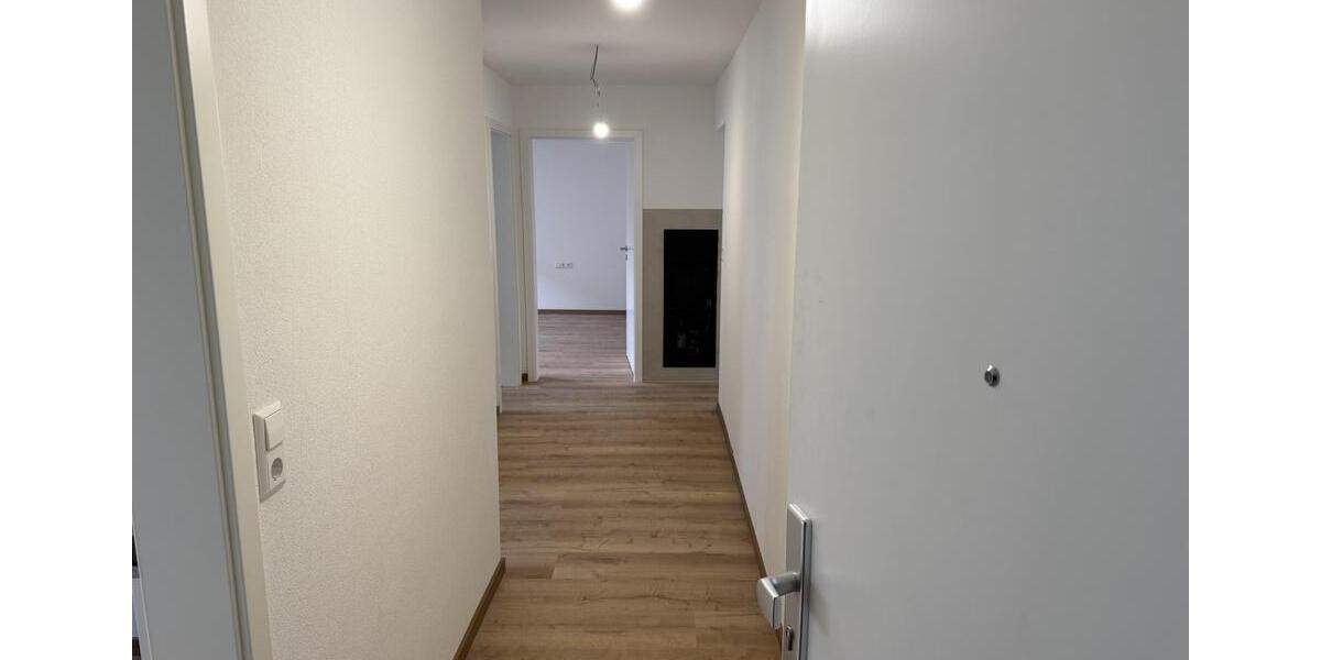 Erdgeschoßwohnung Ludwigsburg Eglosheim - 3 Zimmer, 68 m&sup2;, 1.200&euro; | Angebot:24731373