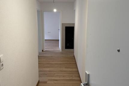 Wohnung Ludwigsburg Eglosheim - 3 Zimmer, 68 m&sup2;, 1.200&euro; | Angebot:24731373