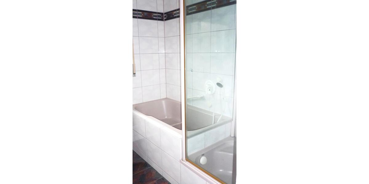 Erdgeschoßwohnung Vaihingen an der Enz - 3.5 Zimmer, 113 m&sup2;, 1.050&euro; | Angebot:25995946