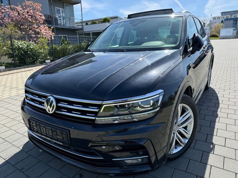 VW Tiguan 143.000 km 31.980 € Holzgerlingen 71088