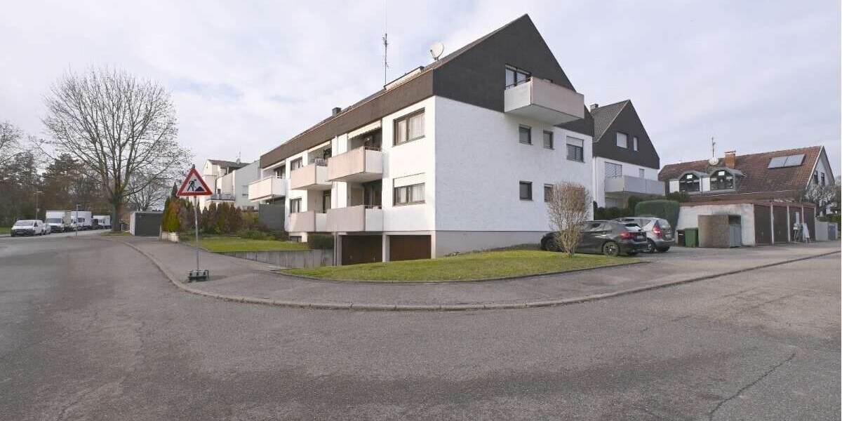 Vielfältige Angebote für Kinder und Jugendliche besonders attraktiv für junge Familien - Dachgeschoßwohnung Stuttgart Neuwirtshaus | Angebot:25990677