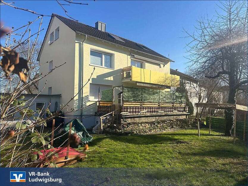 Haus zum Kaufen in Ludwigsburg 849.000 € 243.12 m²