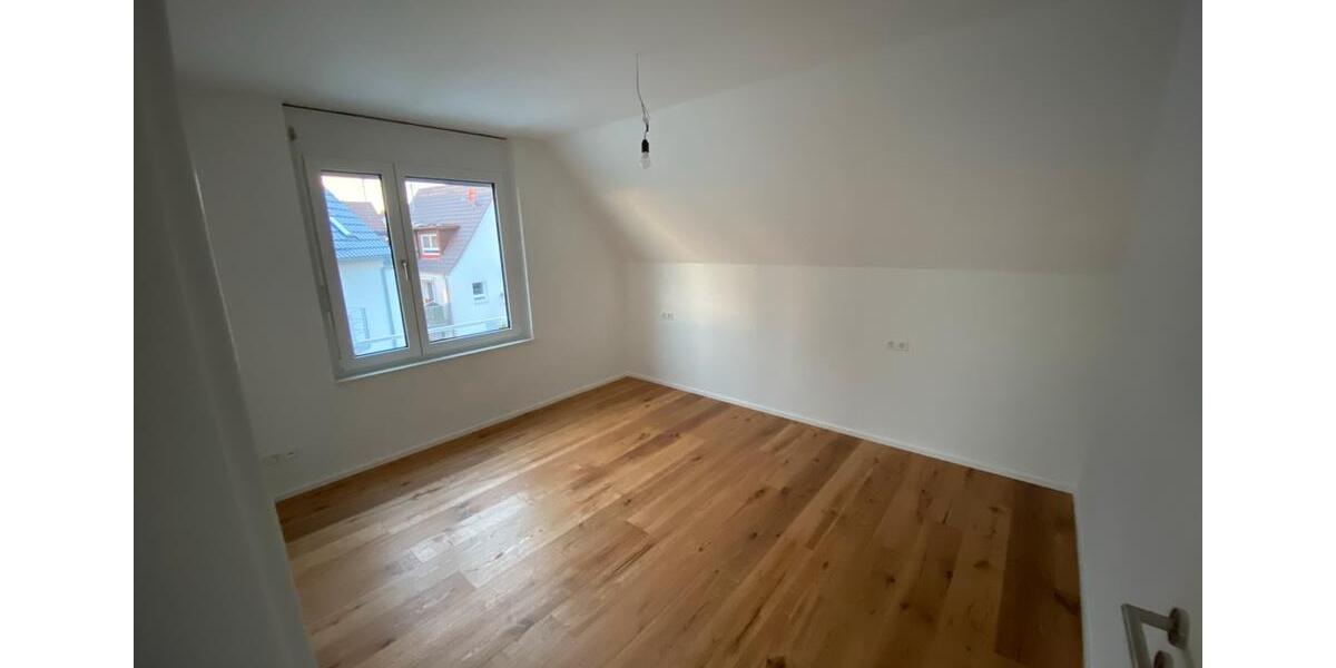 Einfamilienhaus Esslingen am Neckar Hegensberg - 3 Zimmer, 73 m&sup2;, 1.650&euro; | Angebot:25794113