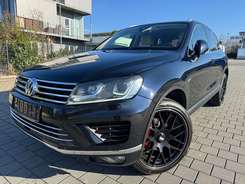 VW Touareg 275.000 km 14.980 € Holzgerlingen 71088