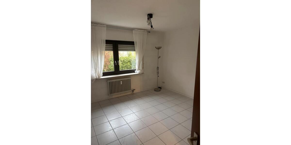 Etagenwohnung Pforzheim Eutingen - 3 Zimmer, 95 m&sup2;, 1.450&euro; | Angebot:26398176
