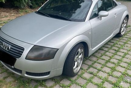 Audi TT 200.000 km 4.300 € Stuttgart 70374
