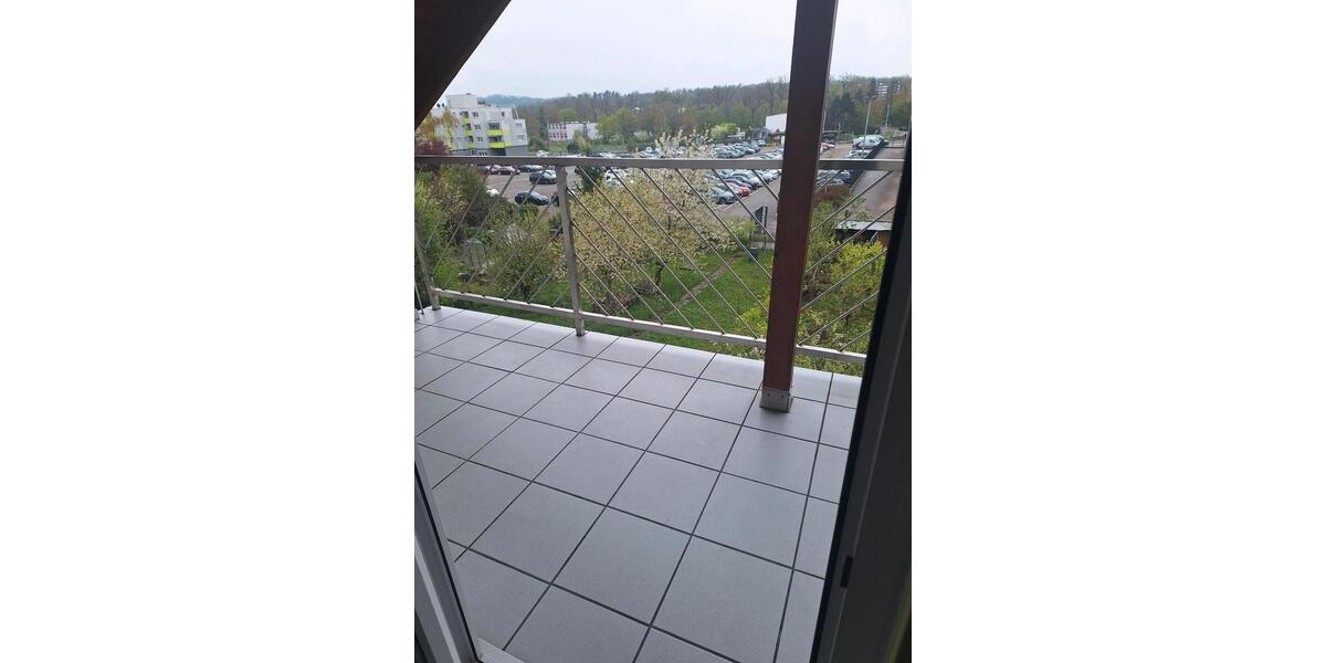 Dachgeschoßwohnung Mühlacker - 3 Zimmer, 86 m&sup2;, 720&euro; | Angebot:26144386