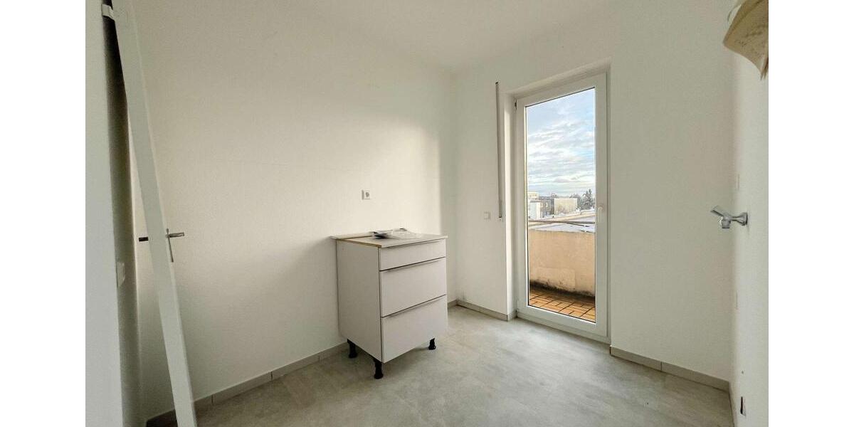 Moderne 4,5-Zi.-Penthousewohnung mit XXL-Sonnenterrasse und Einzelgarage in Ostfildern-Nellingen!*** 4 zimmer