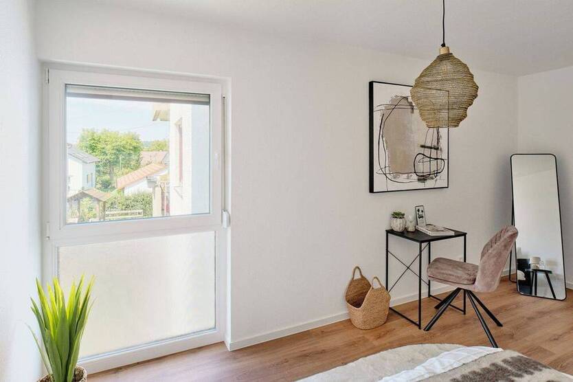 Frisch renovierte 3 Zimmer-Wohnung in Gebersheim