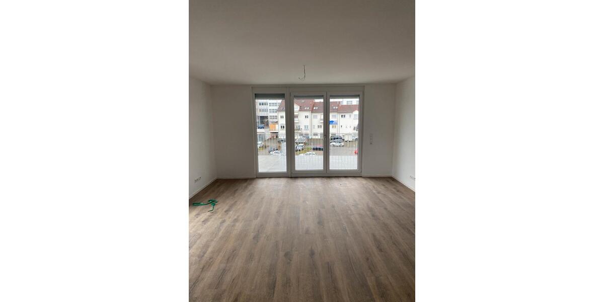 Dachgeschoßwohnung Gomaringen - 4 Zimmer, 105 m&sup2;, 1.300&euro; | Angebot:24619607