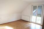 Etagenwohnung Köngen - 3 Zimmer, 82 m&sup2;, 860&euro; | Angebot:24916272