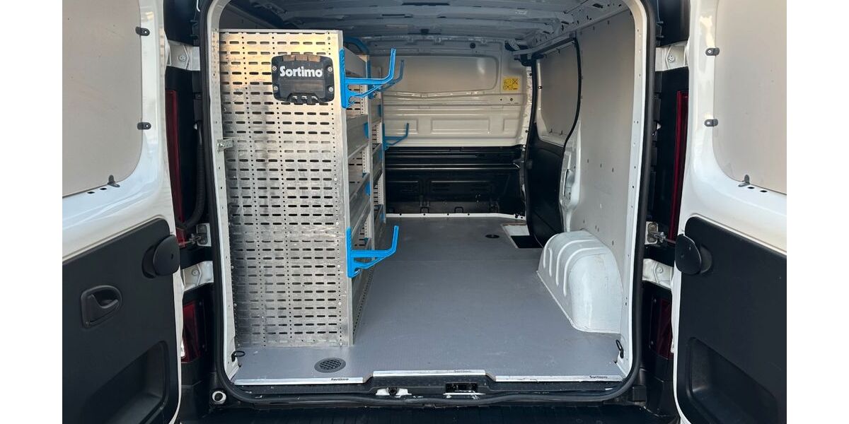 Opel Vivaro 55.336 km 15.490 € Sindelfingen 71065