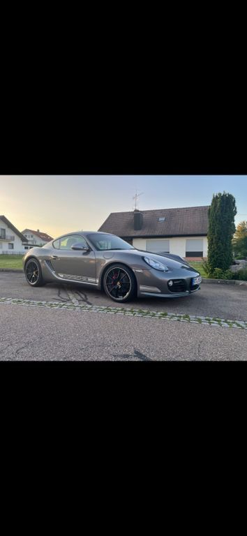 Porsche Cayman 19.750 km 82.987 € Stuttgart 70178